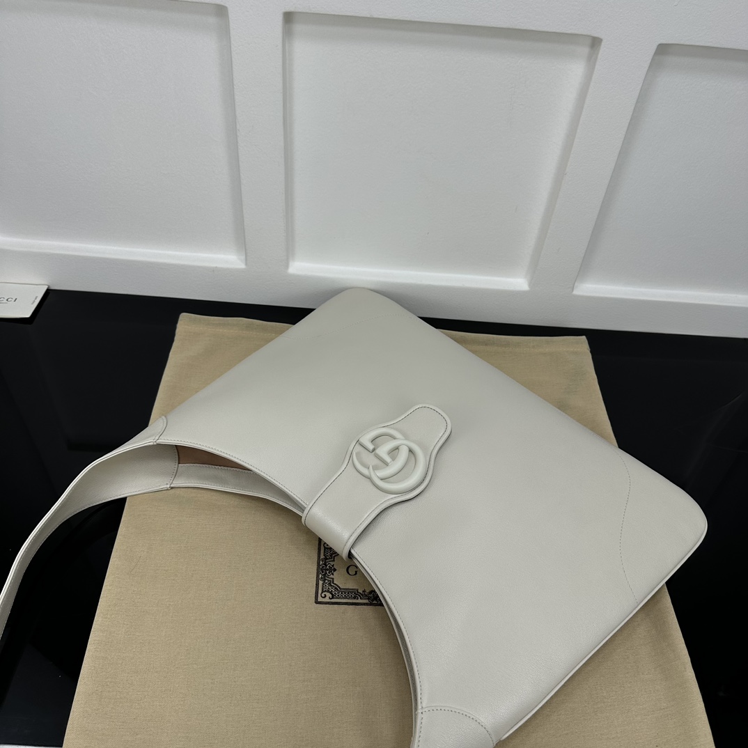 Gucci Hobo Bags